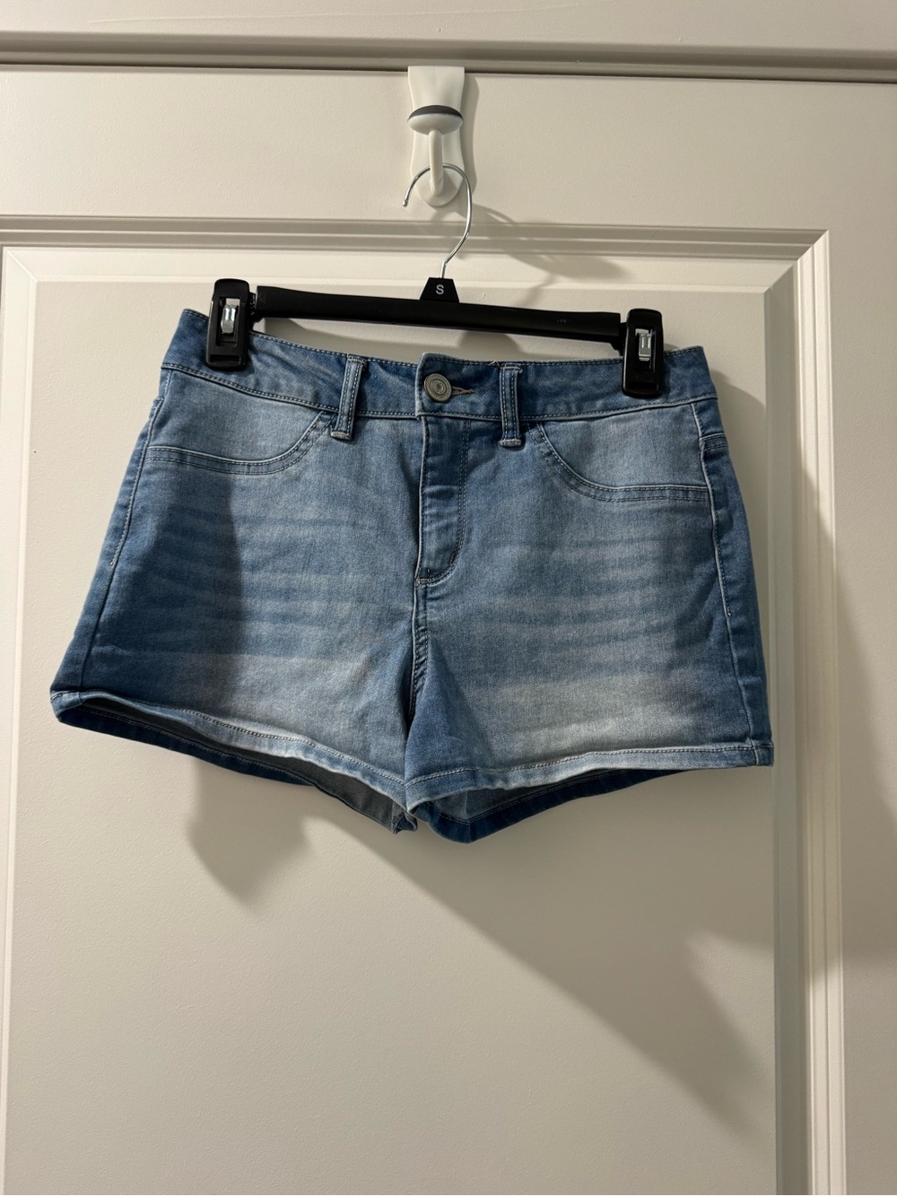 SO Light Blue Washed Denim Shorts - Juniors 9